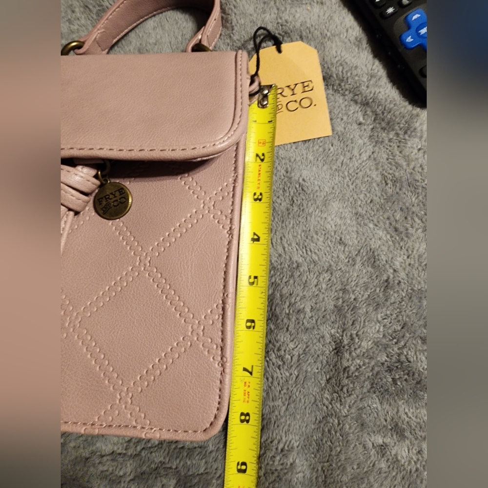 NWT FRYE & CO Pink Quilted Crossbody Bag - Picture 7 of 8